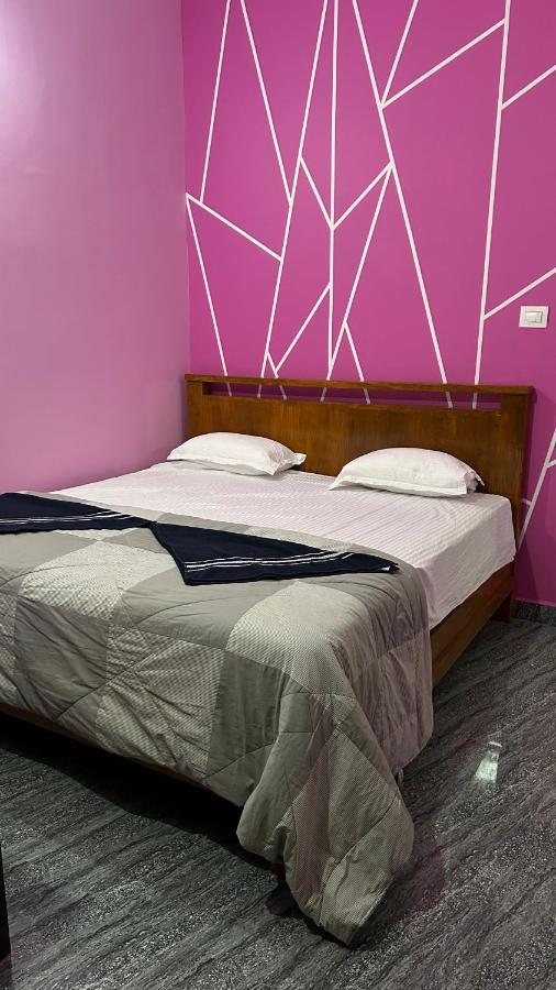 Supritha Homestay Хампи Экстерьер фото